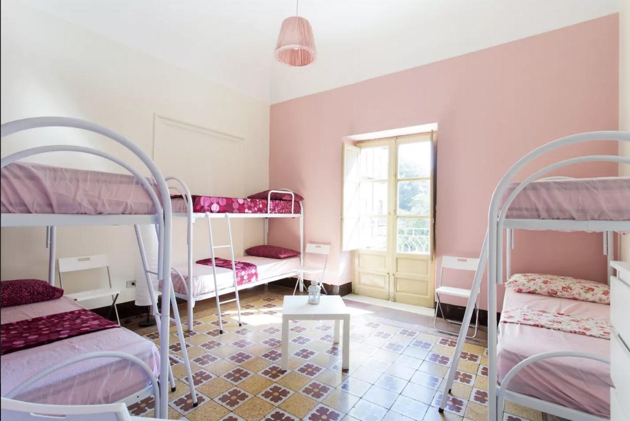 Hostal Sunshine