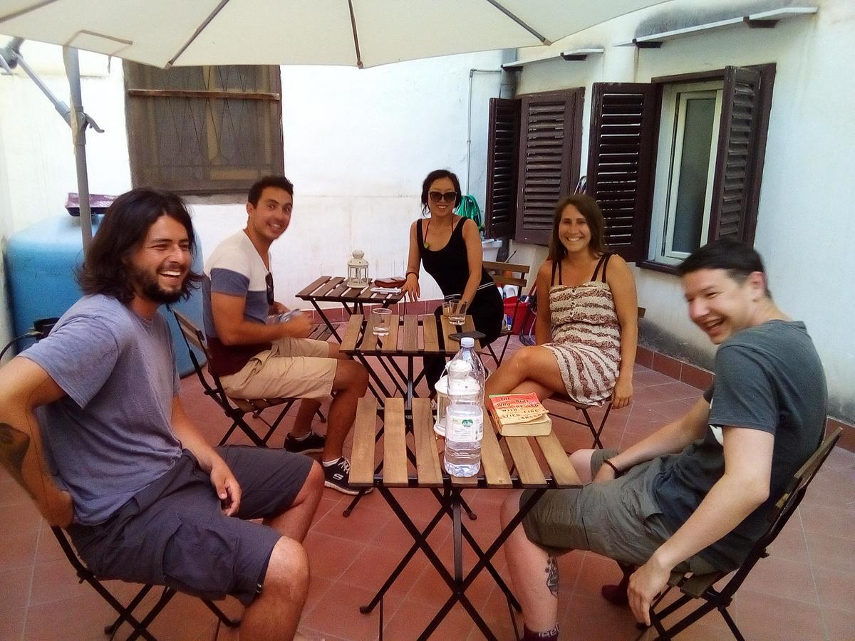 Sunshine Hostal Palermo