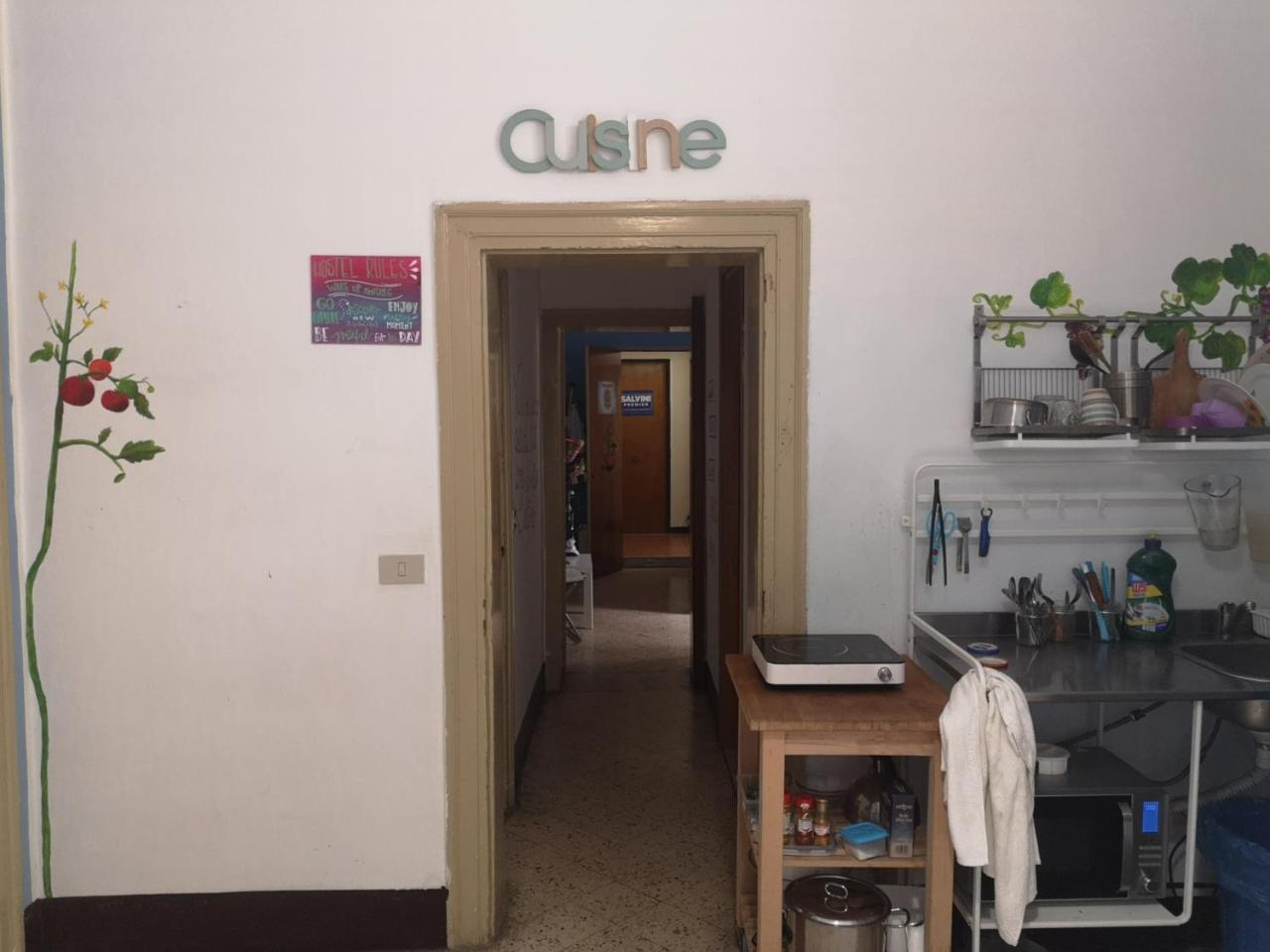 Sunshine Hostal Palermo
